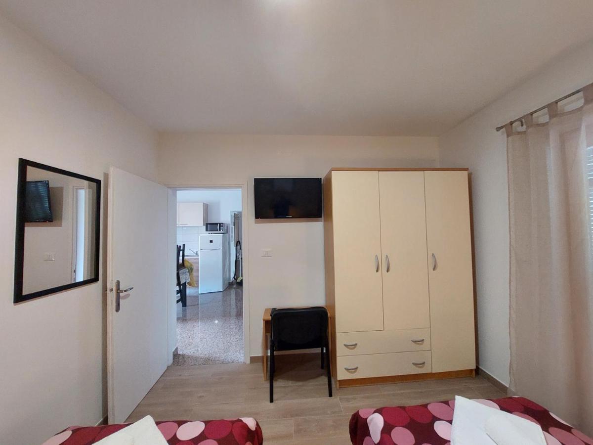 Apartment Luisa Poreč Dış mekan fotoğraf