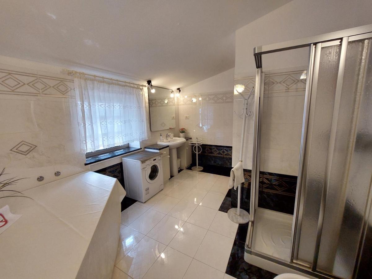 Apartment Luisa Poreč Dış mekan fotoğraf