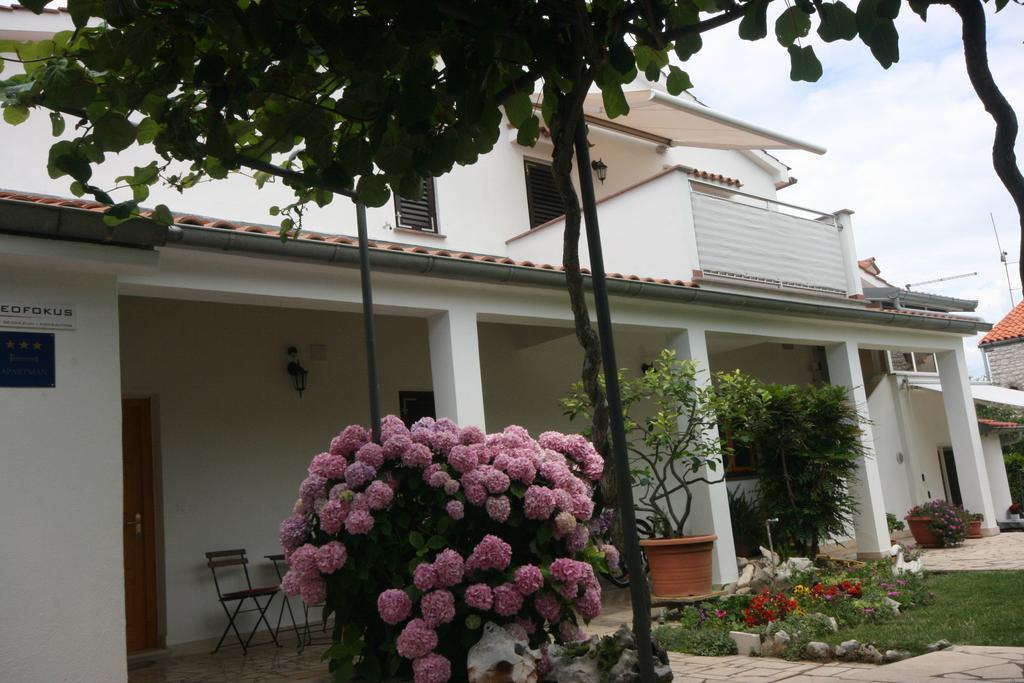 Apartment Luisa Poreč Dış mekan fotoğraf